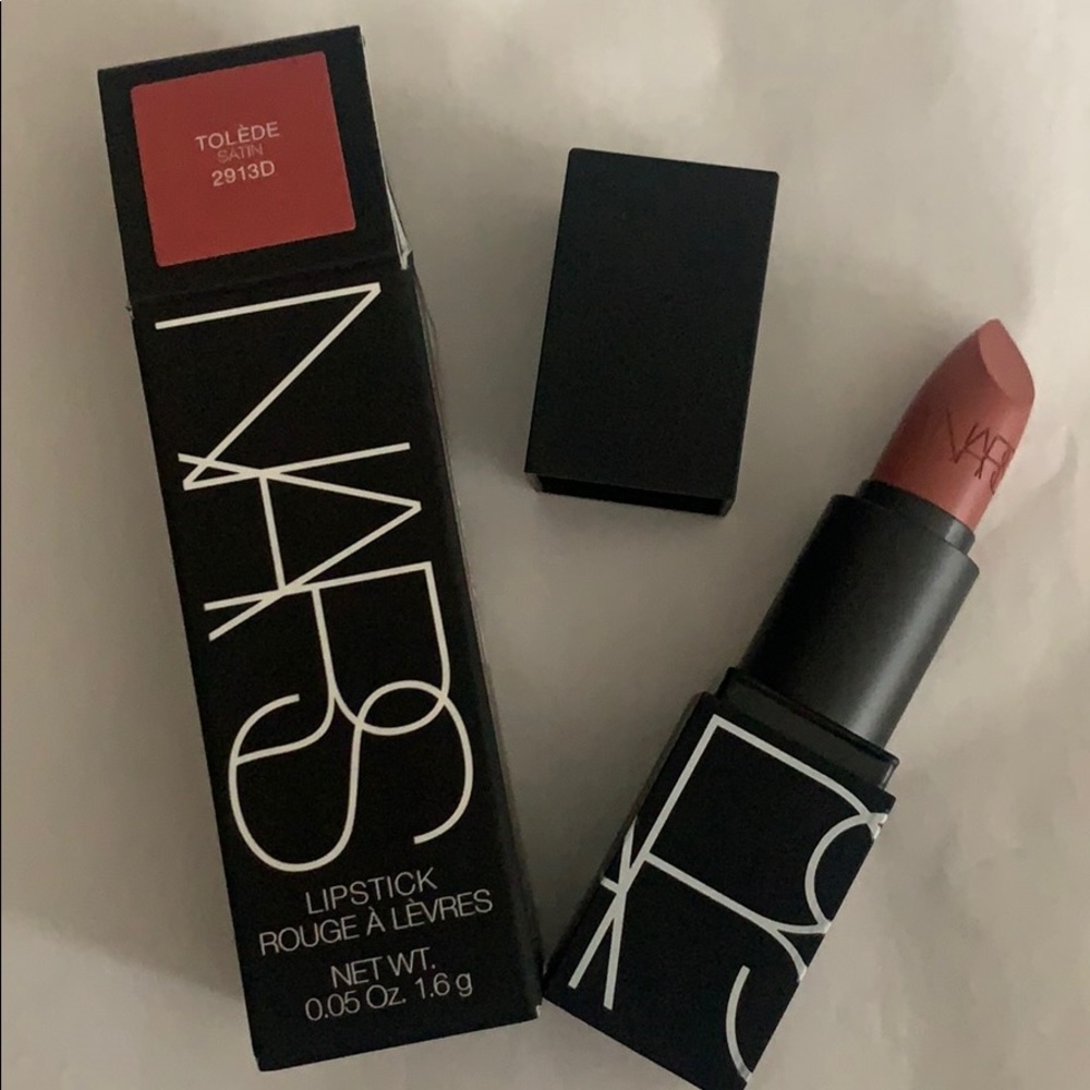 Nars Lipstick in Tolède Satin